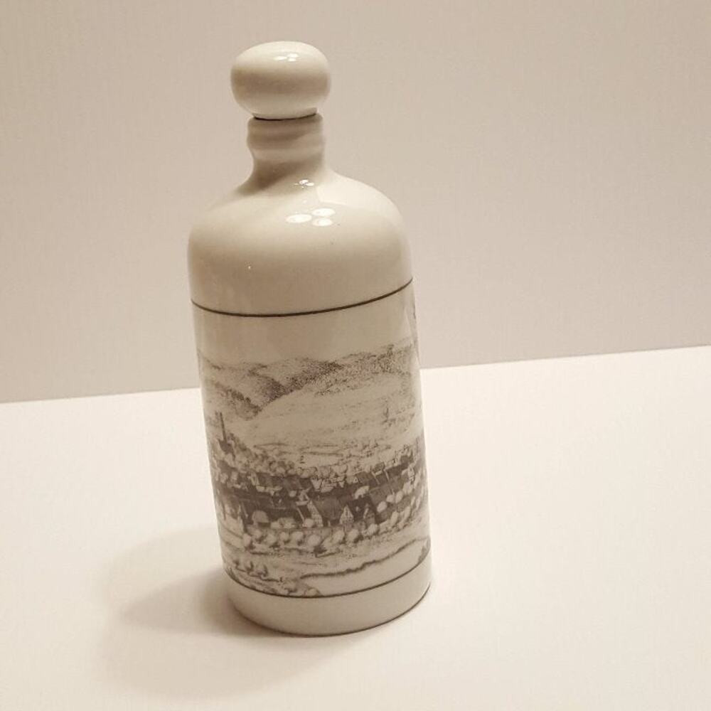 Altenkunstadt Germany Osteroda Ceramic Decanter/Bottle.